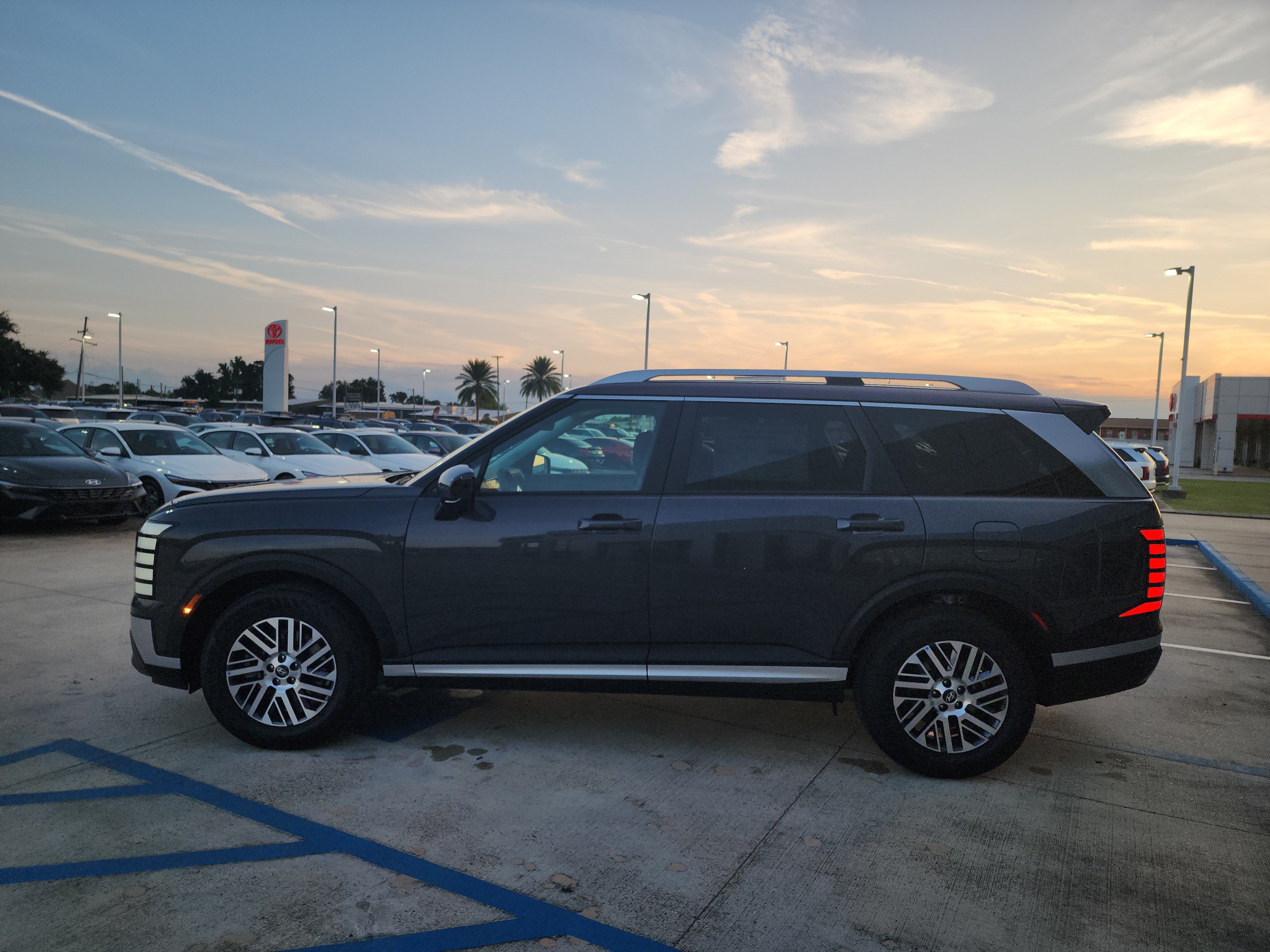 New 2027 Hyundai Palisade SEL FWD image 4
