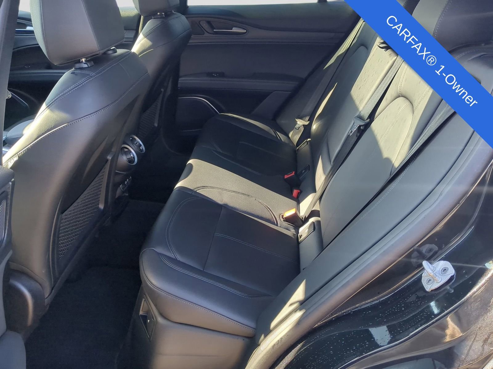 Used 2023 Alfa Romeo Stelvio Ti image 24