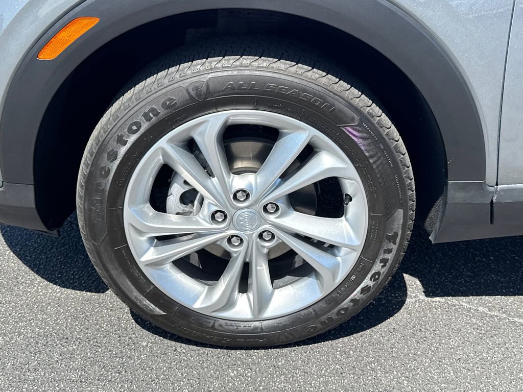 Used 2023 Buick Encore GX Preferred w/ Cold Weather Comfort Package AWD/4WD image 12