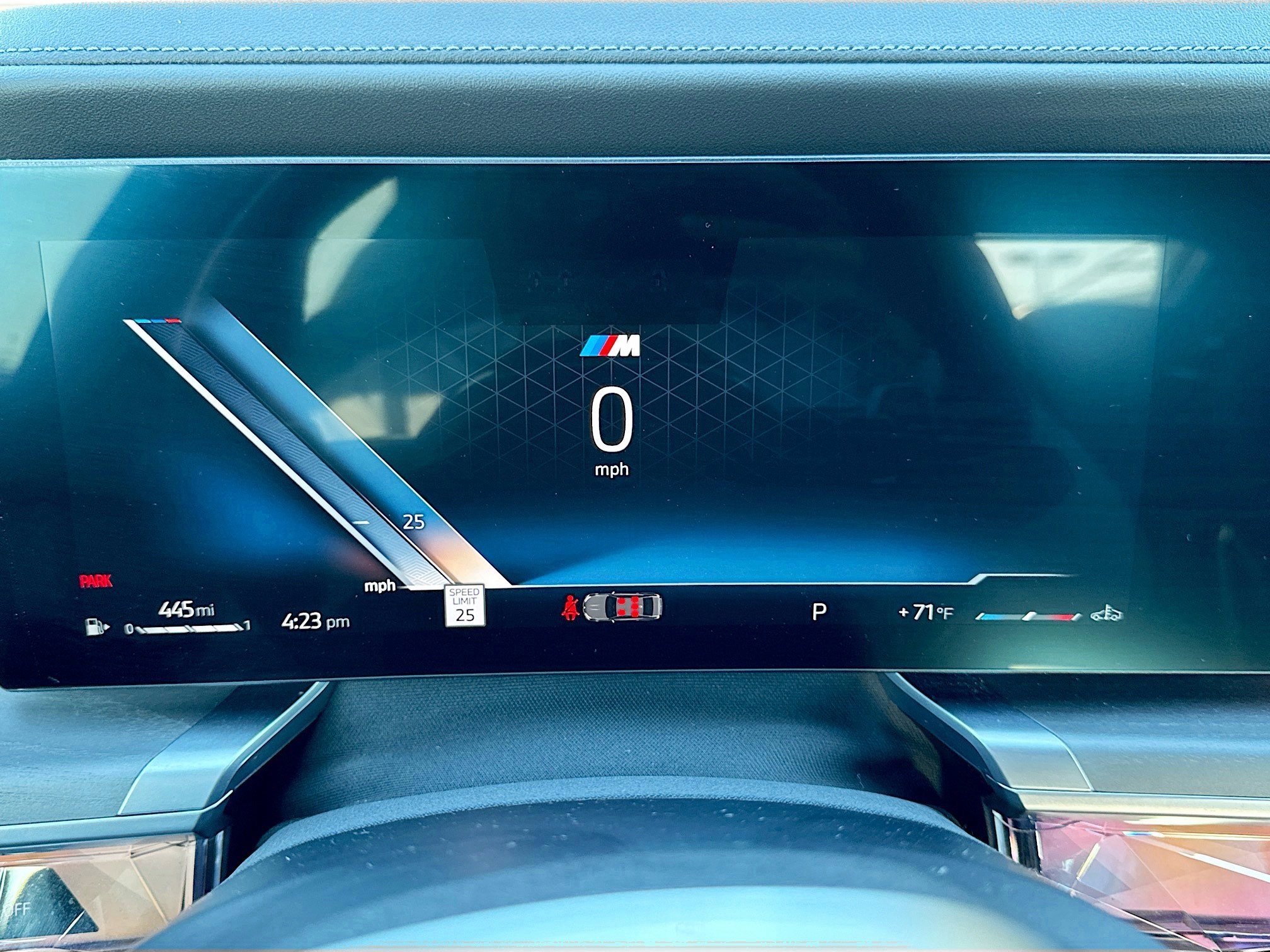 Used 2023 BMW 760i xDrive w/ Executive Package image 40