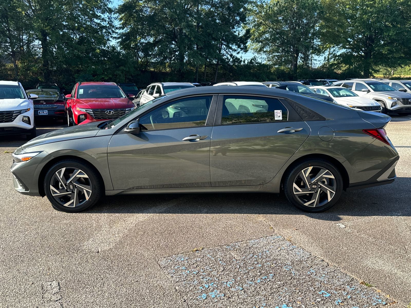 New 2025 Hyundai Elantra Sport image 8