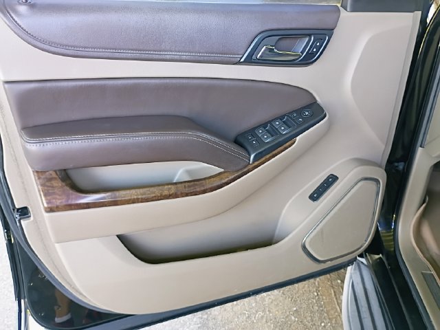 Used 2015 Chevrolet Suburban LT RWD image 19