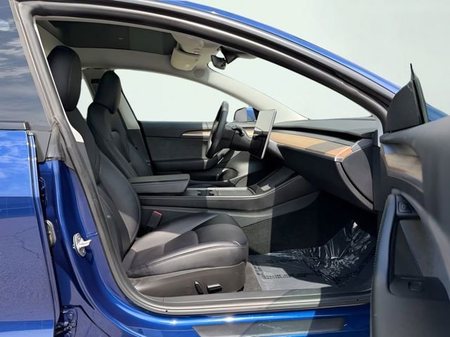 Used 2023 Tesla Model 3 Standard Range RWD image 3