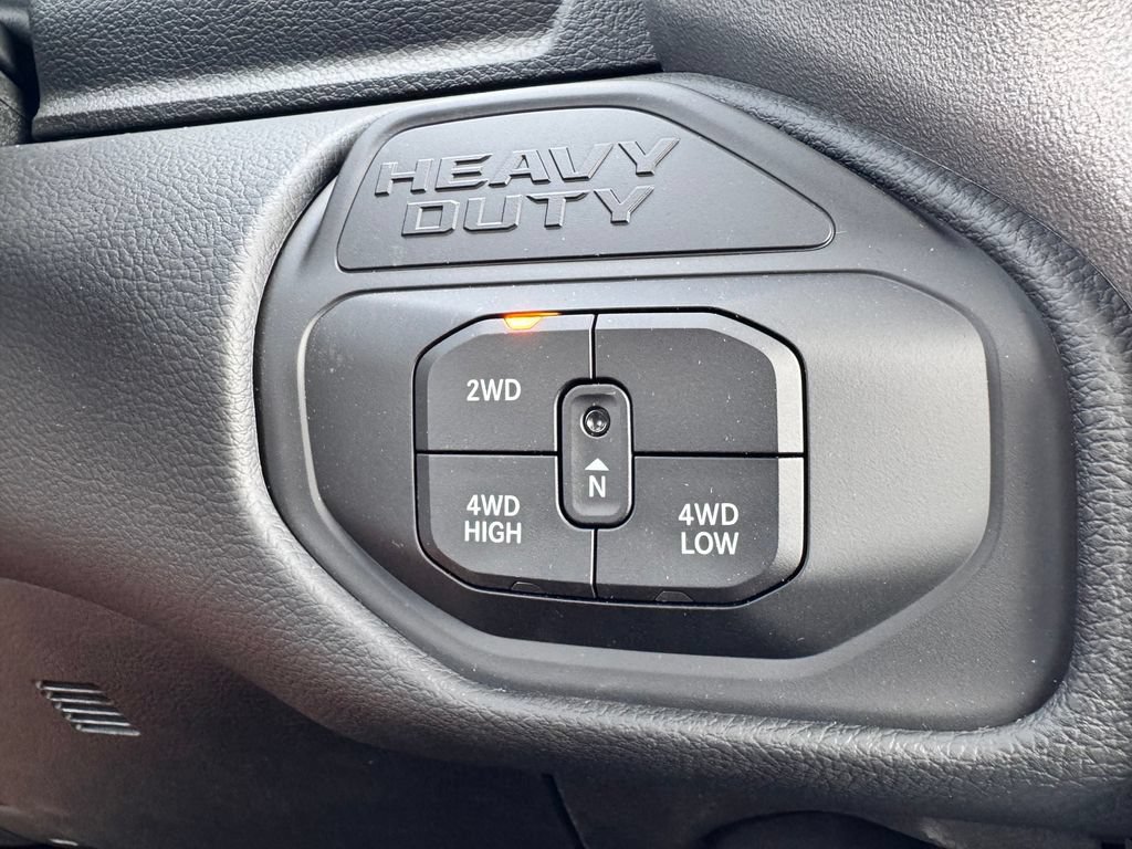 New 2026 RAM 2500 Big Horn AWD/4WD image 21