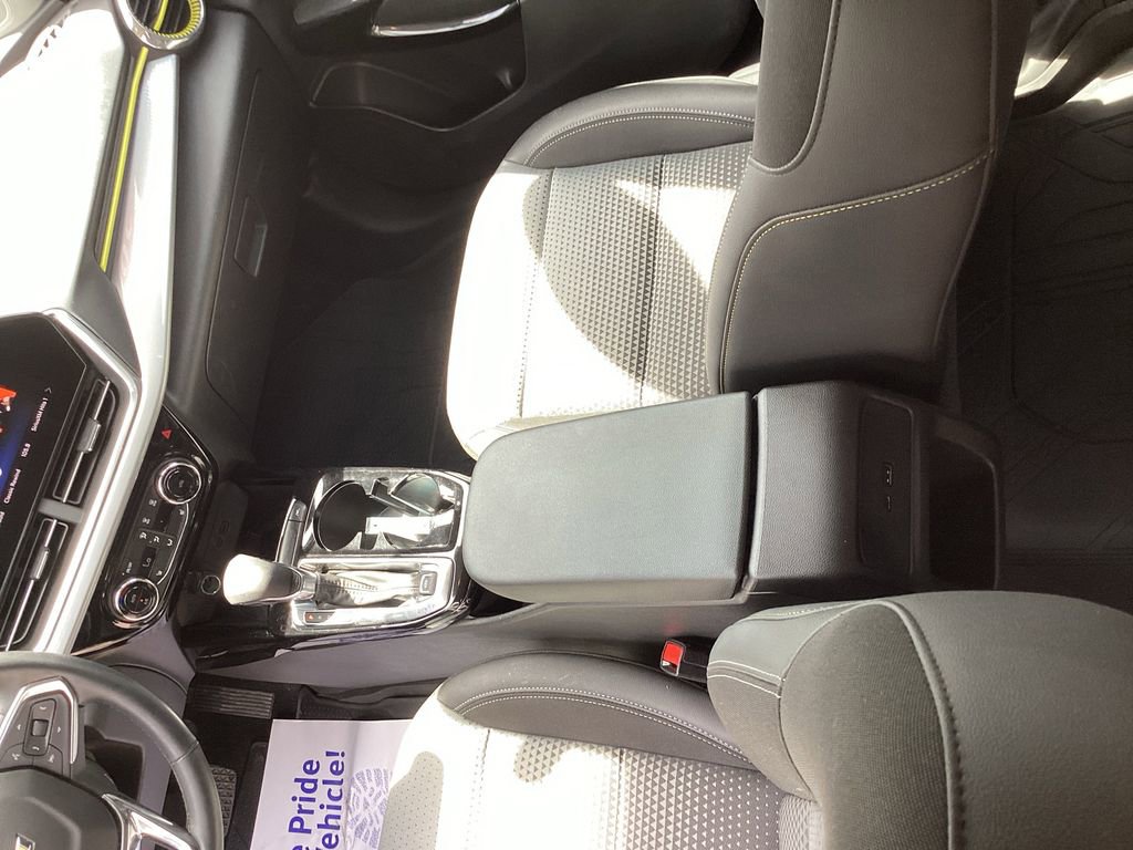Used 2024 Chevrolet Trax LT w/ Sunroof Package FWD image 20