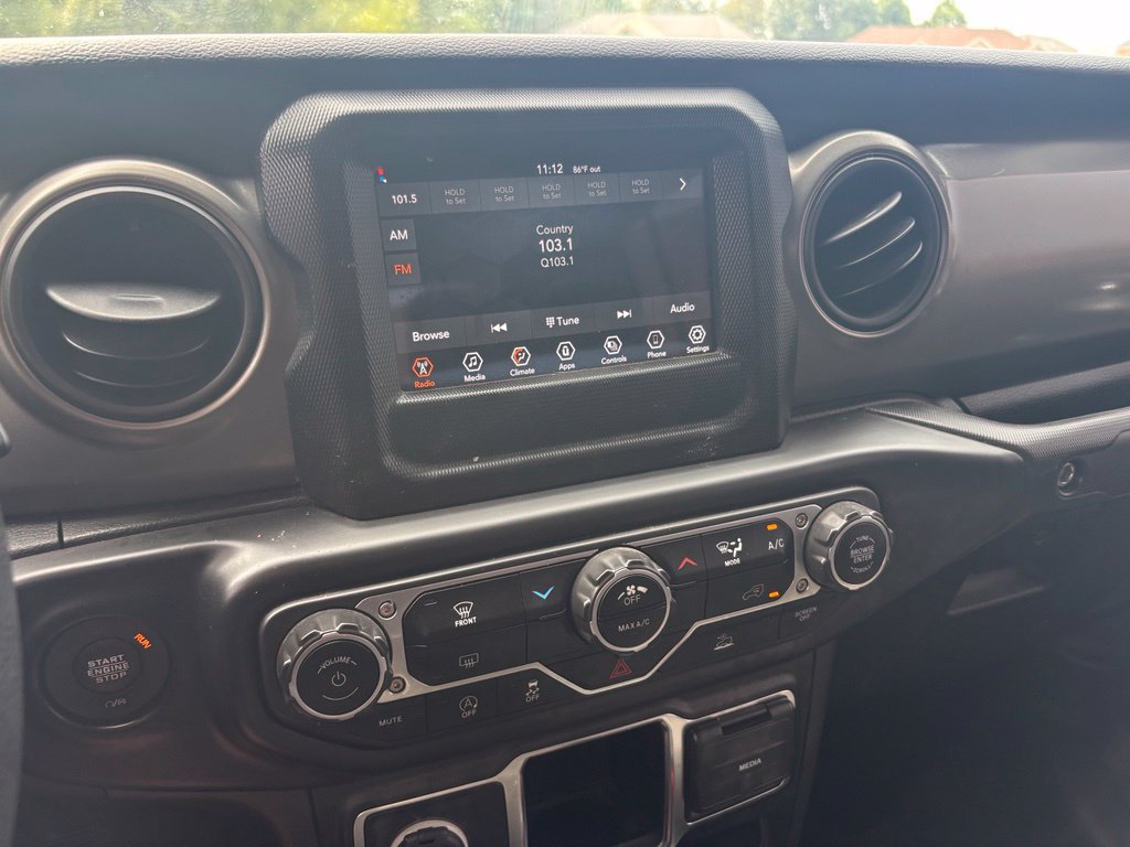 Used 2023 Jeep Gladiator Sport AWD/4WD image 23