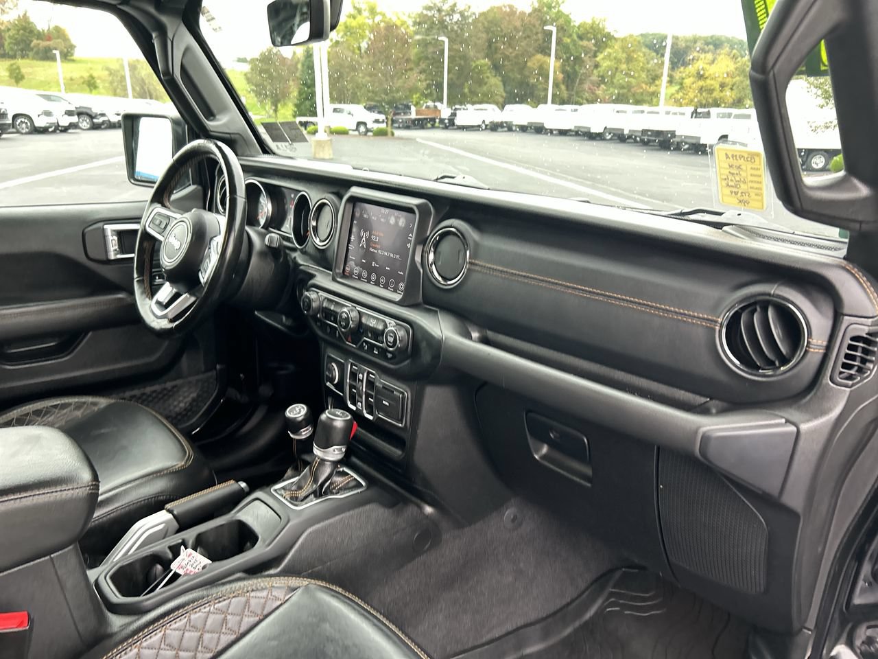 Used 2021 Jeep Gladiator Overland AWD/4WD image 16