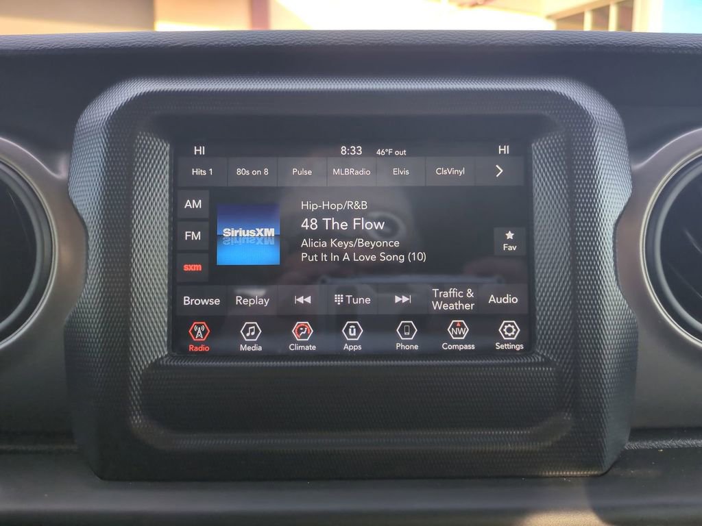 Used 2023 Jeep Gladiator Willys image 19