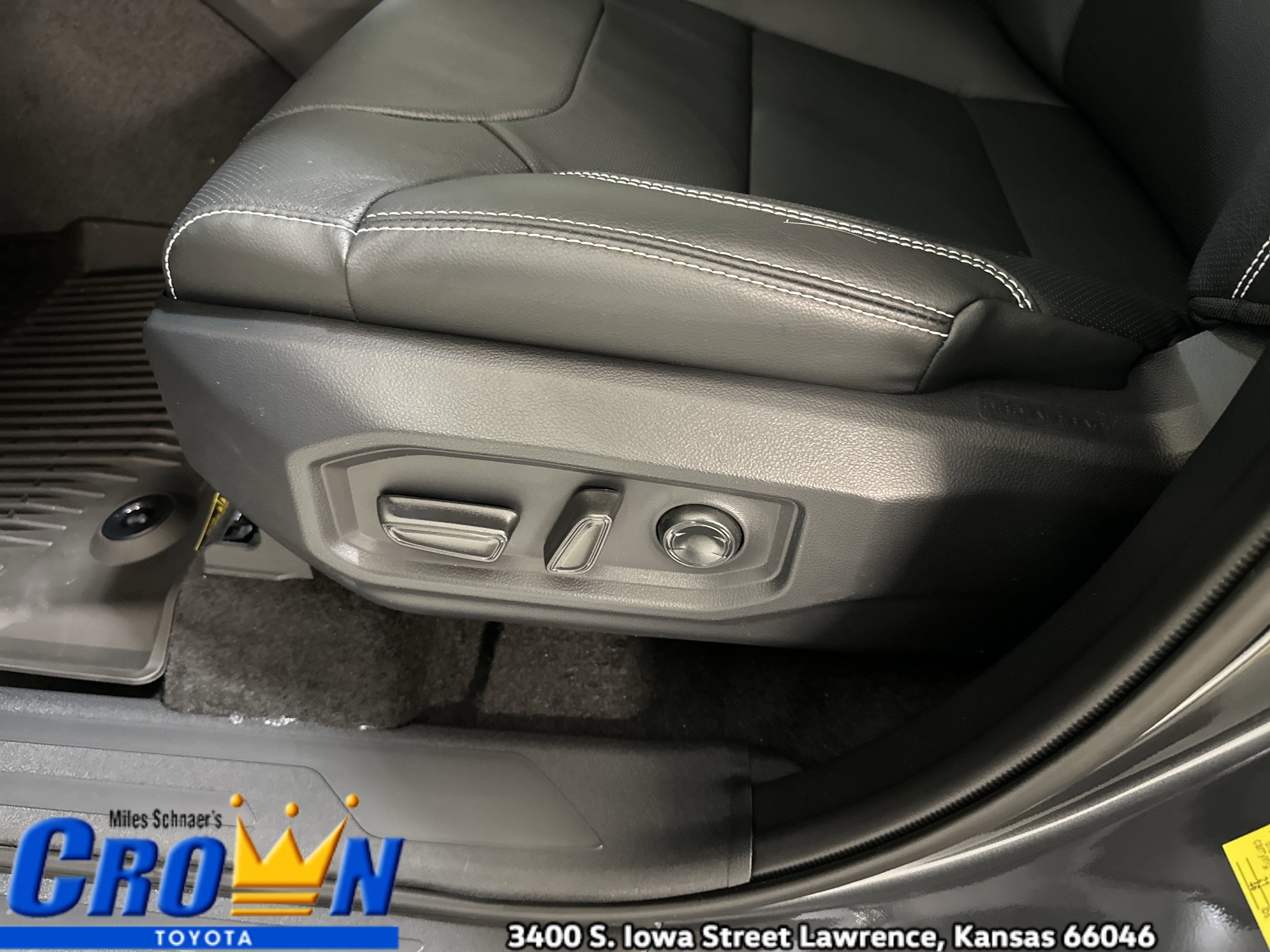 New 2026 Toyota Tundra Limited image 16