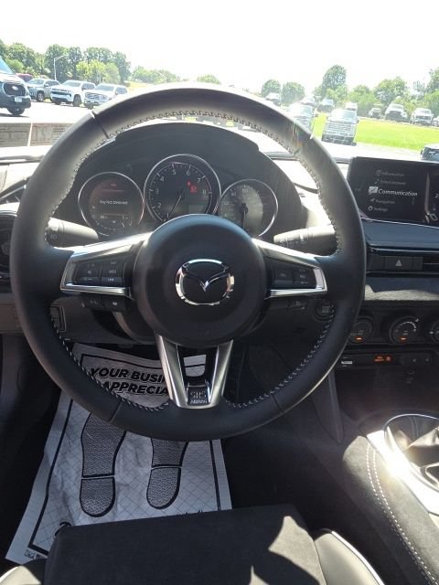 New 2026 MAZDA MX-5 Miata RF Club RWD image 12