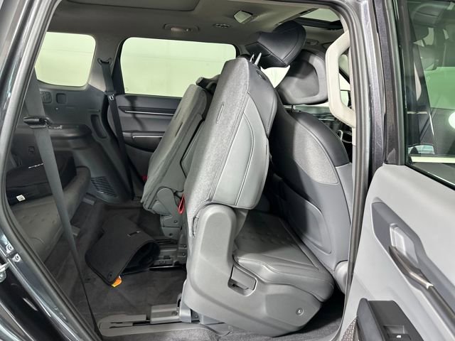 Used 2024 Kia EV9 Wind image 27