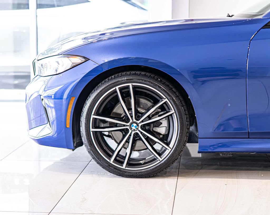 Used 2023 BMW 330i xDrive Sedan w/ M Sport Package AWD/4WD image 8