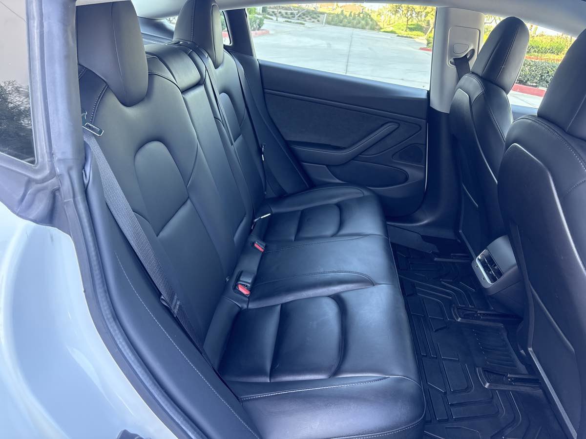 Used 2020 Tesla Model 3 Long Range image 14