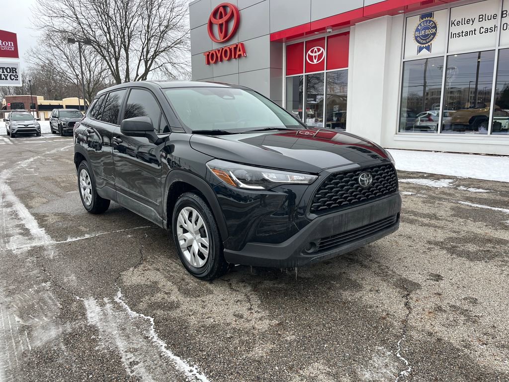 Certified 2024 Toyota Corolla Cross L image 7