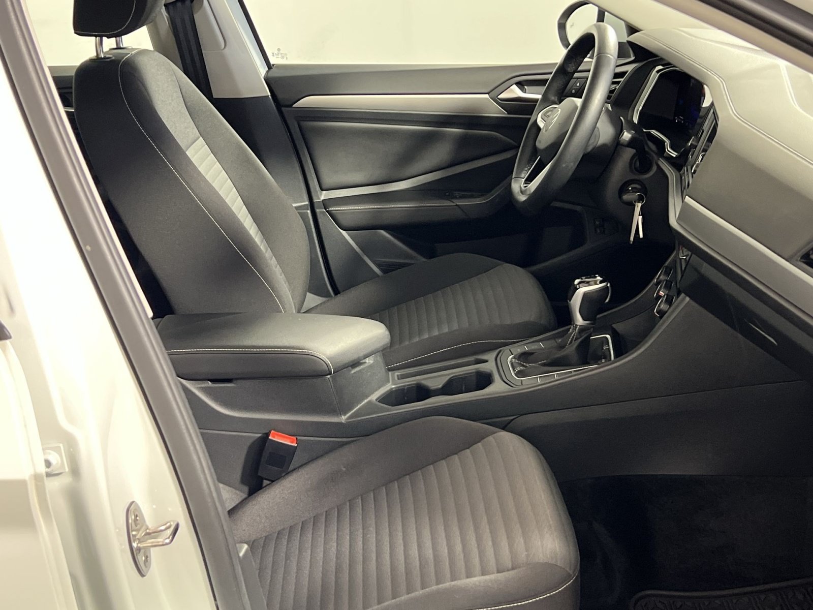 Used 2024 Volkswagen Jetta S FWD image 29