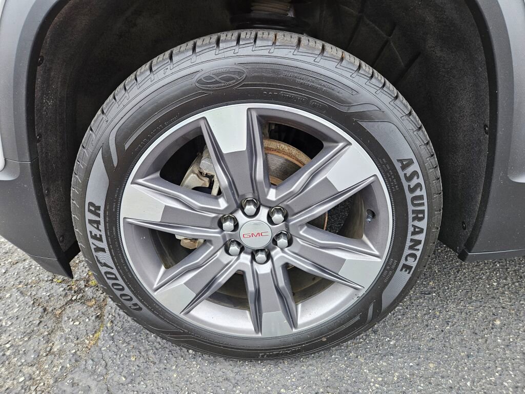 Used 2019 GMC Acadia SLT image 8