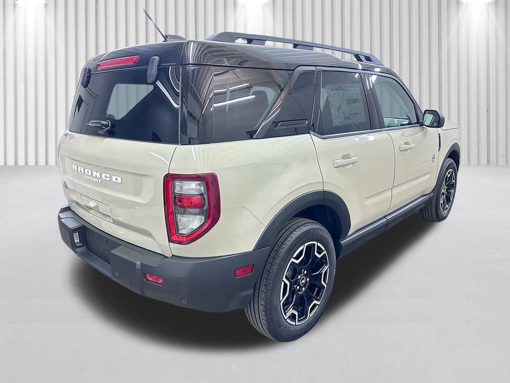 New 2025 Ford Bronco Sport Outer Banks image 5