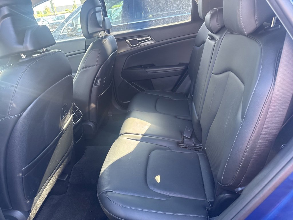 Used 2023 Kia Sportage EX image 32