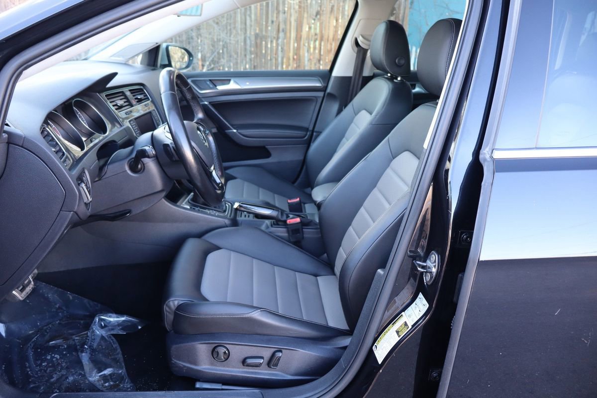 Used 2017 Volkswagen Golf Alltrack SEL image 19