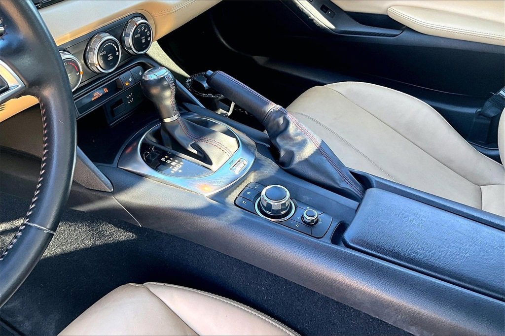 Used 2016 MAZDA MX-5 Miata Grand Touring image 14