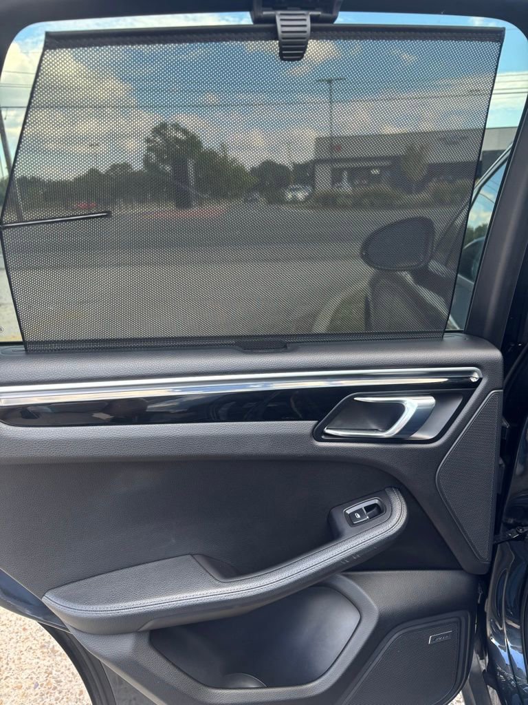 Used 2018 Porsche Macan Sport Edition image 16