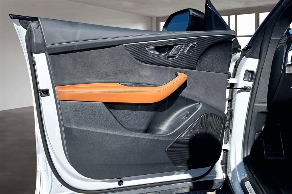 Used 2023 Audi RS Q8 w/ Black Optic Package image 18