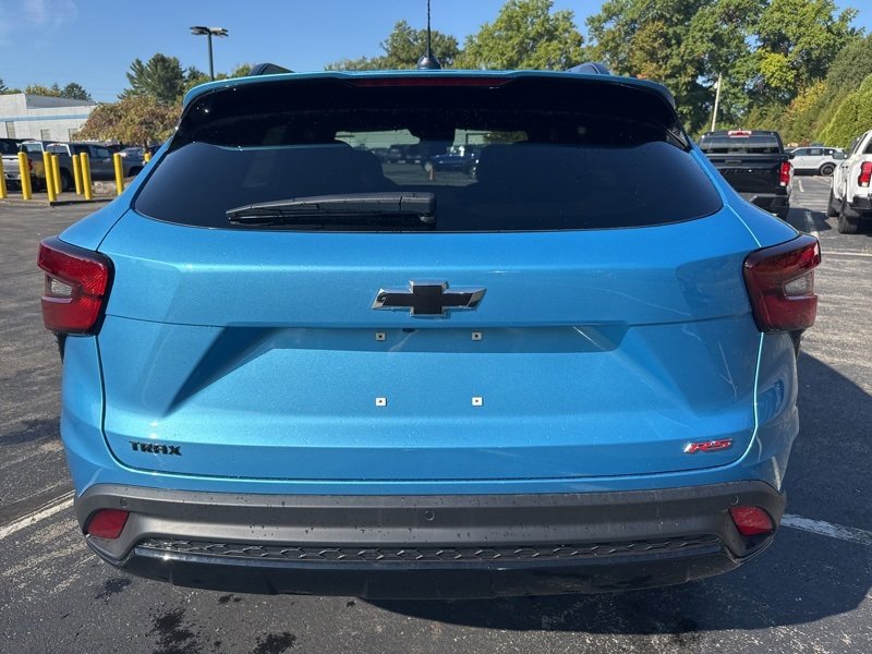 New 2025 Chevrolet Trax RS w/ Sunroof Package image 4