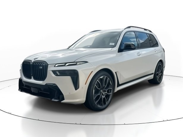 New 2026 BMW X7 M60i w/ Executive Package image 3