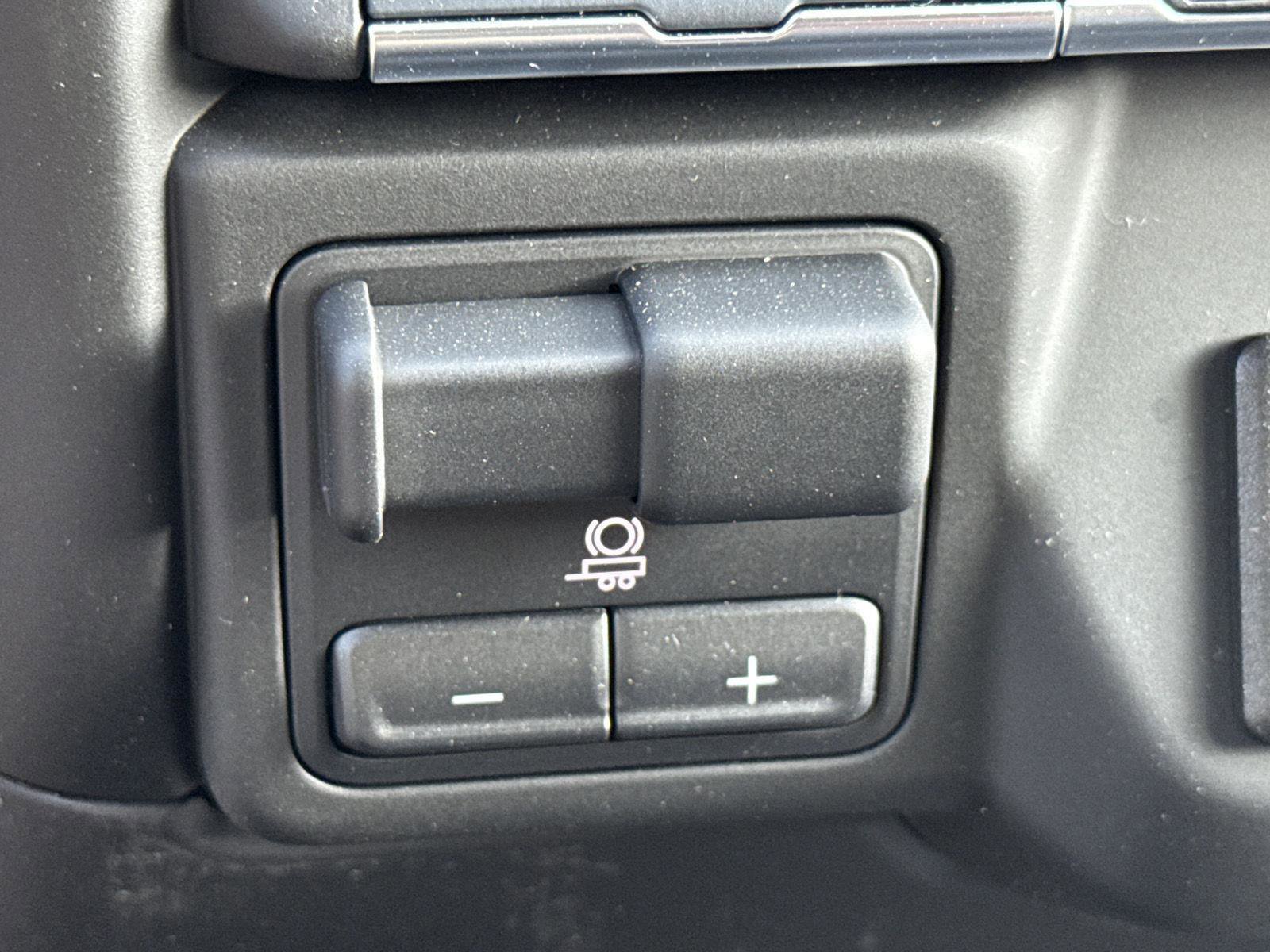 New 2025 GMC Sierra 3500 Pro w/ Convenience Package image 25