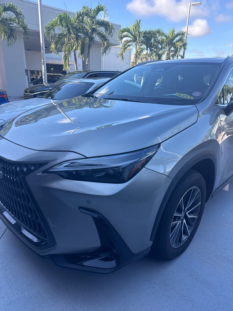Used 2025 Lexus NX 250 FWD w/ Towing Package (2000 Lbs)