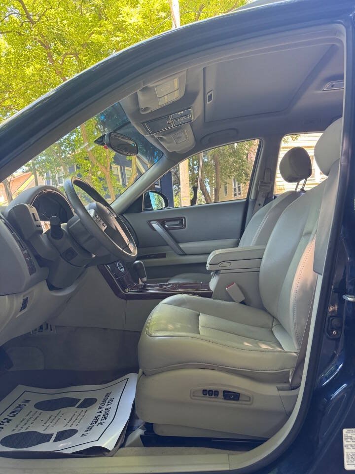 Used 2005 INFINITI FX35 AWD w/ (U01) Technology Pkg image 8