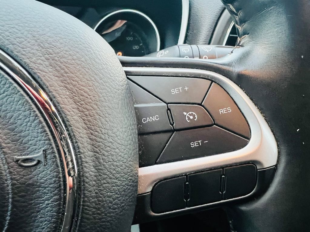 Used 2017 Jeep Compass Latitude w/ Cold Weather Group image 25