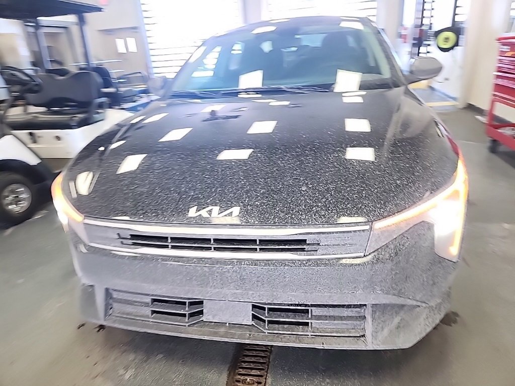 Used 2025 Kia K4 LXS image 5