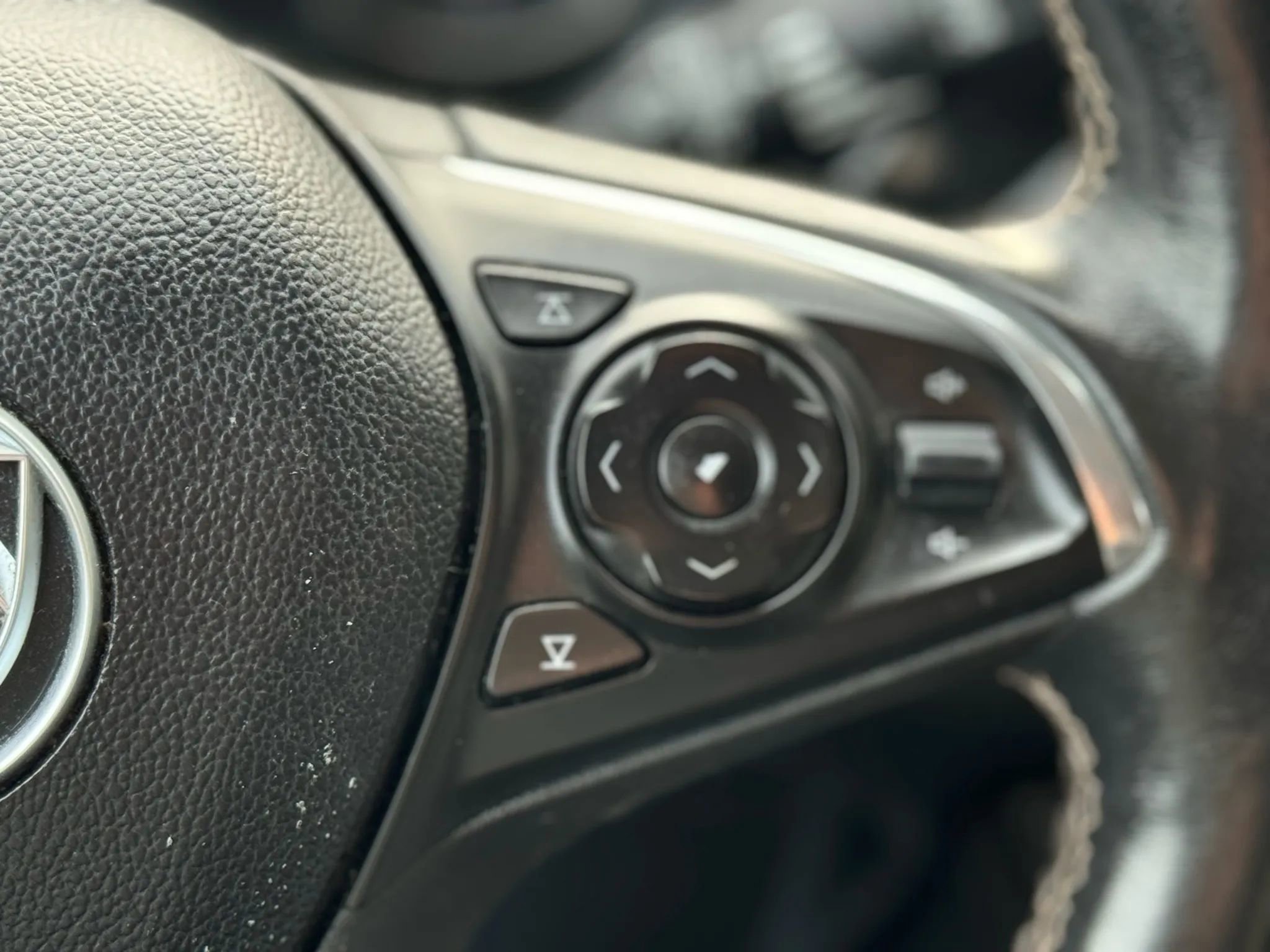 Used 2016 Buick Envision Premium image 22