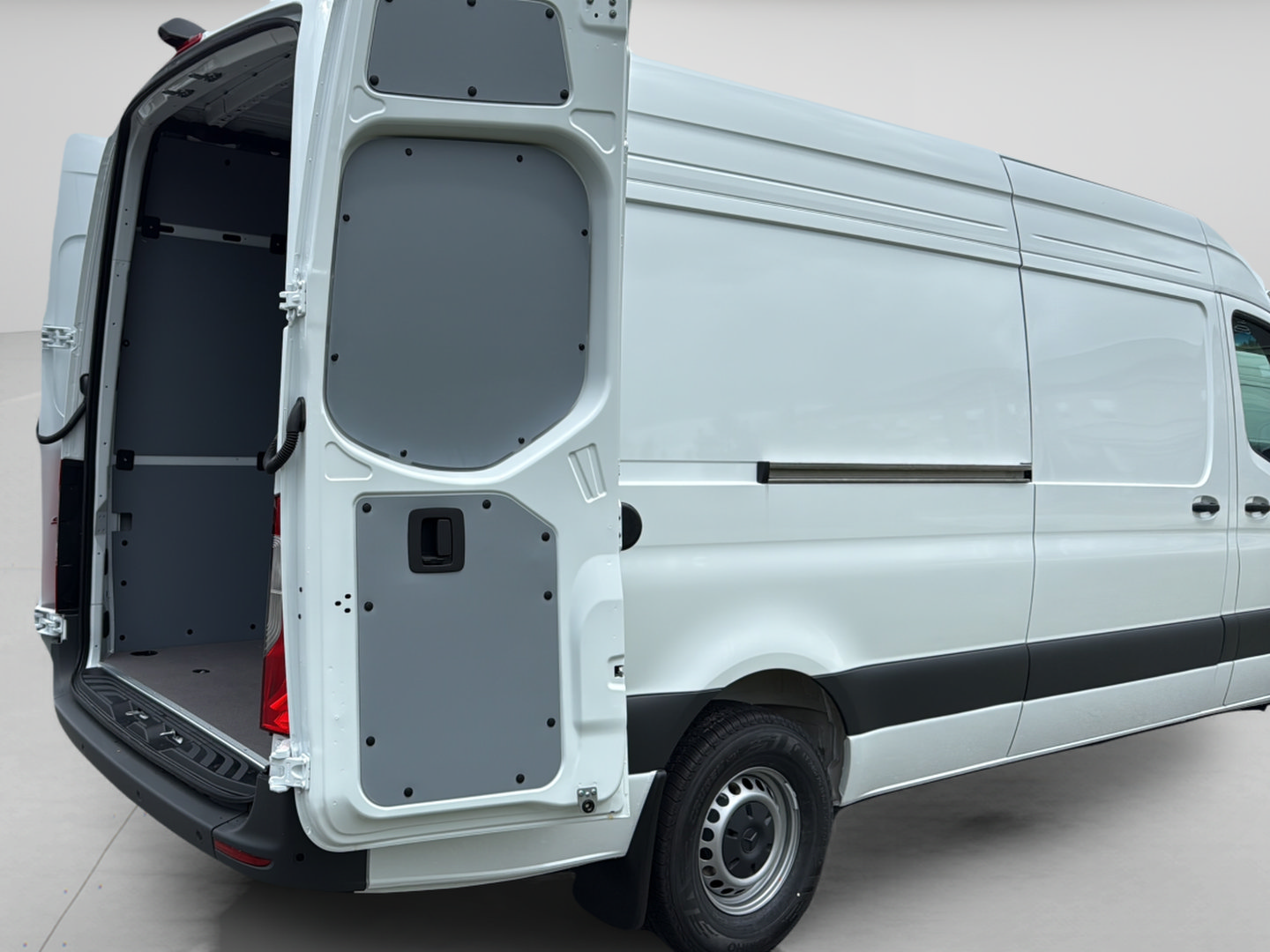 New 2026 Mercedes-Benz Sprinter 2500 image 9