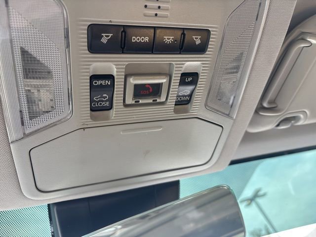 Used 2021 Toyota RAV4 XLE w/ Convenience Package image 15