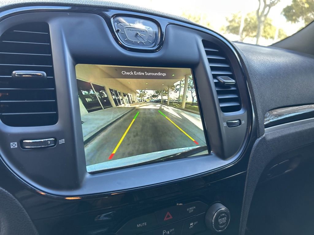 Used 2023 Chrysler 300 S image 9