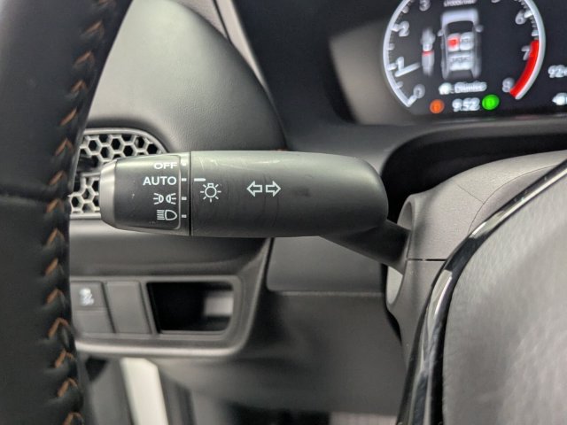 Certified 2025 Honda HR-V Sport image 21