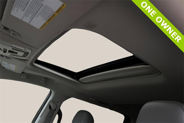 Used 2024 Toyota Sienna XLE image 12