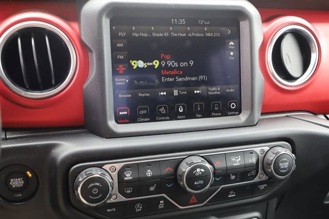 Used 2022 Jeep Gladiator Rubicon w/ LED Lighting Group AWD/4WD image 29