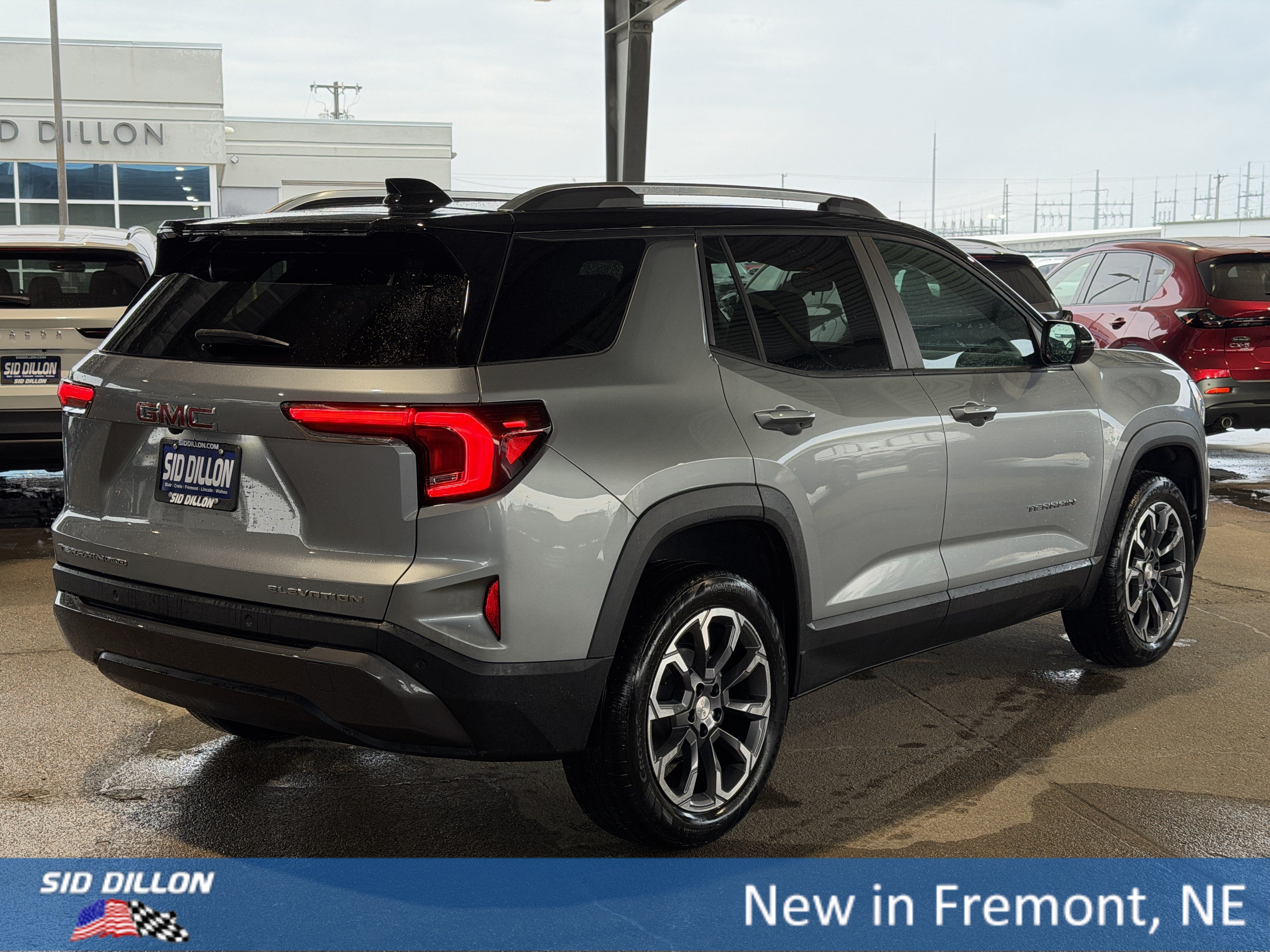 New 2027 GMC Terrain Elevation w/ Elevation Premium Package AWD/4WD image 4