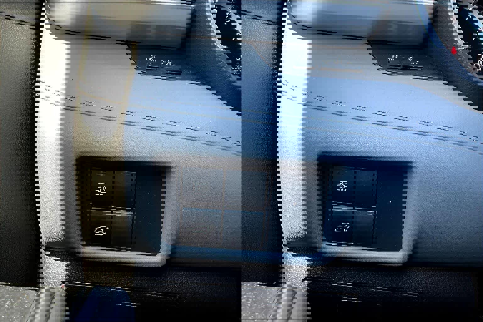 Used 2021 Toyota Highlander XLE image 33