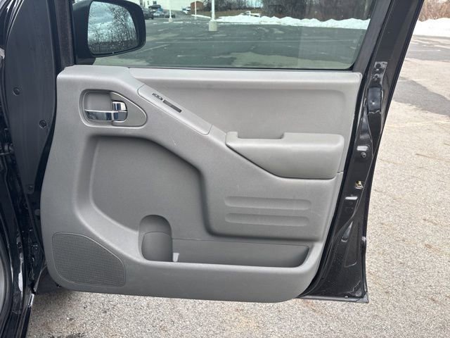 Used 2016 Nissan Frontier SV w/ SV Value Truck Package image 9