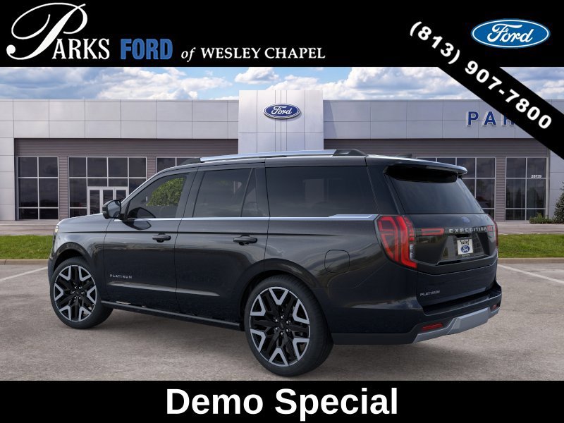 New 2026 Ford Expedition Platinum w/ Platinum Ultimate Package AWD/4WD image 4