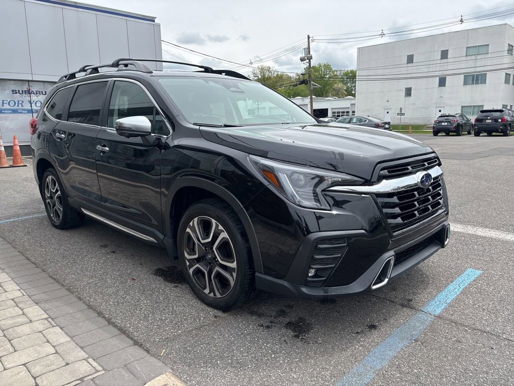 Used 2023 Subaru Ascent Touring AWD/4WD image 1