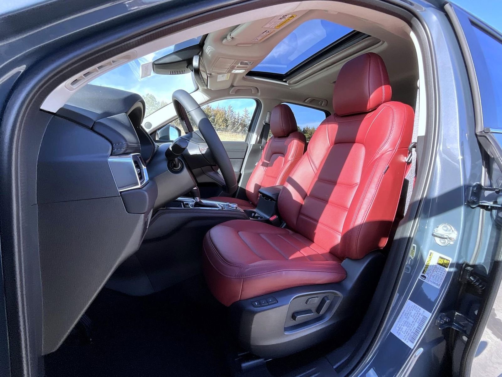 New 2025 MAZDA CX-5 Carbon Edition image 11