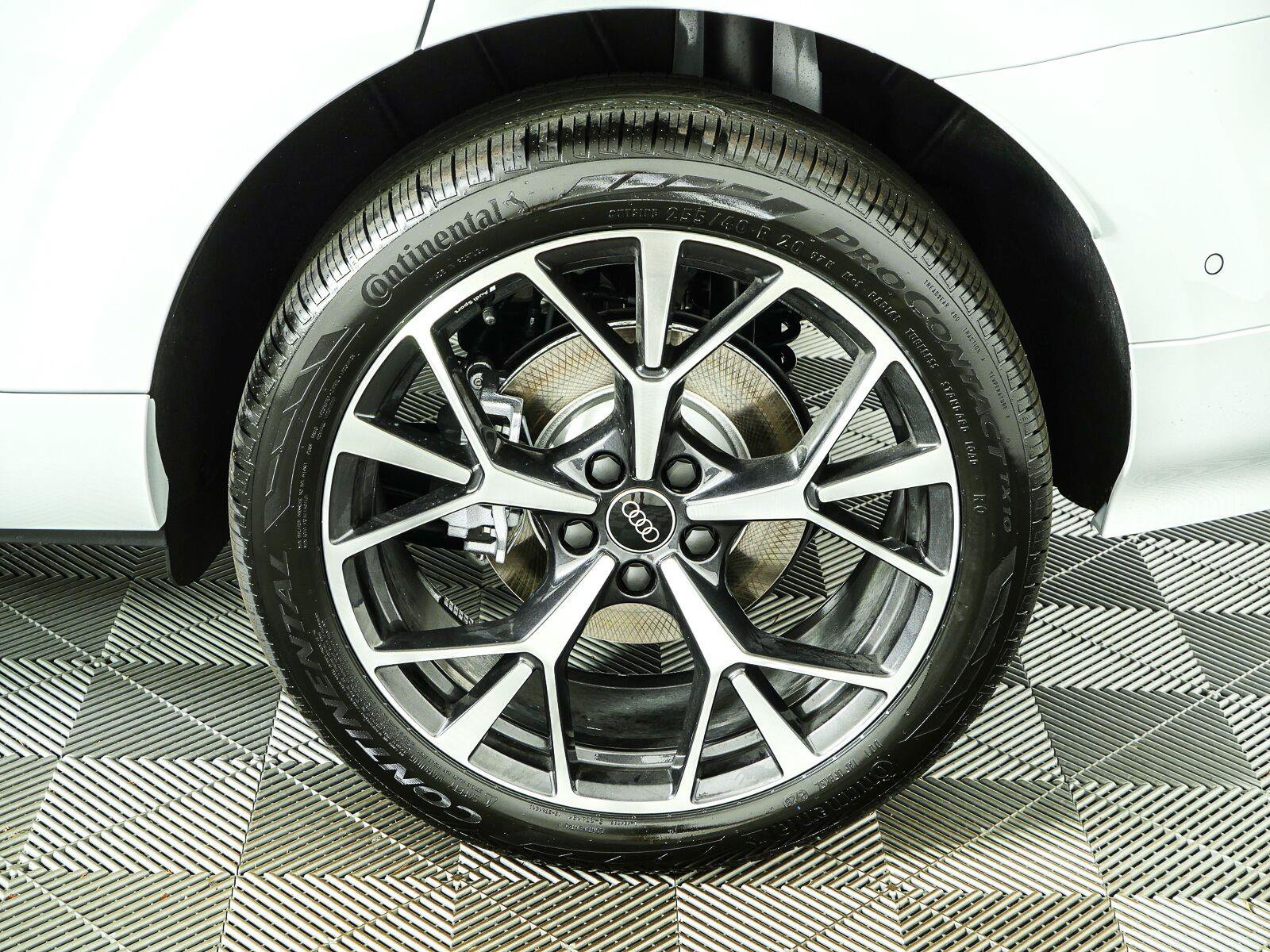 New 2026 Audi Q3 quattro 2.0T AWD/4WD image 39