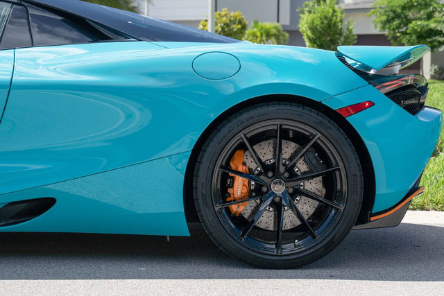 Used 2022 McLaren 720S Spider RWD image 5