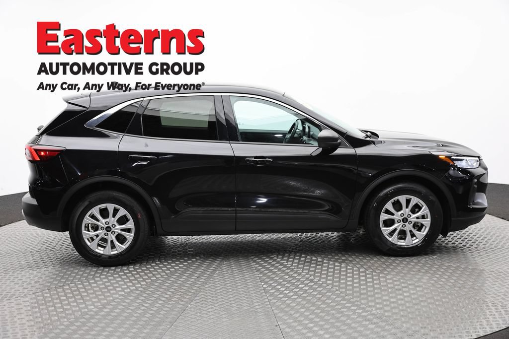 Used 2024 Ford Escape Active FWD image 4