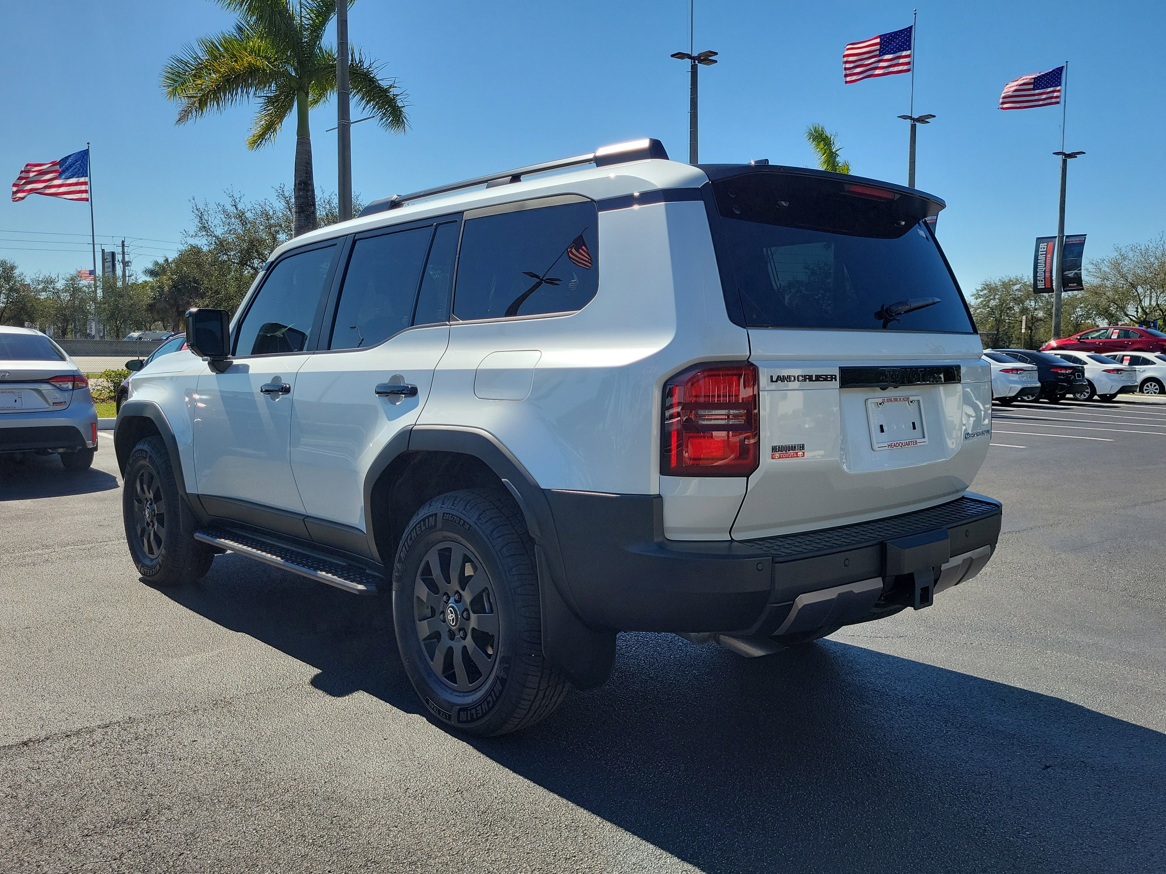 Used 2025 Toyota Land Cruiser image 9